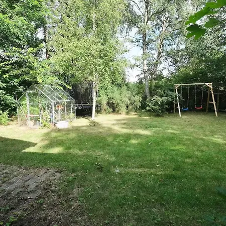 Semesterbostad Family With Hidden Garden Spots