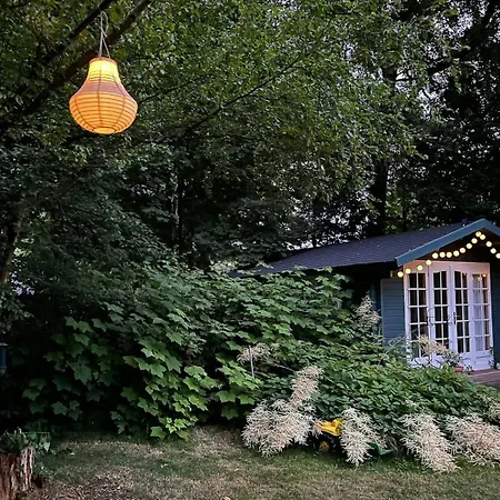Semesterbostad Family With Hidden Garden Spots