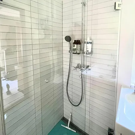 Semesterbostad Family With Hidden Garden Spots *