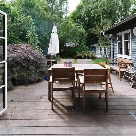 Family With Hidden Garden Spots *